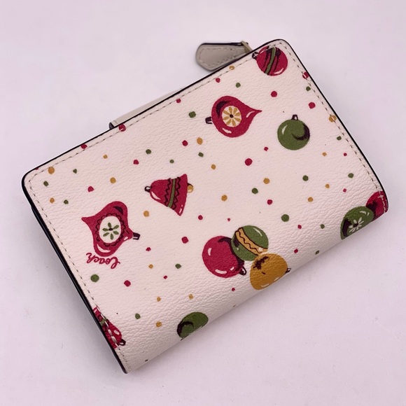 Coach Medium Corner Zip Wallet In Signature Canvas - Picture 9 of 11